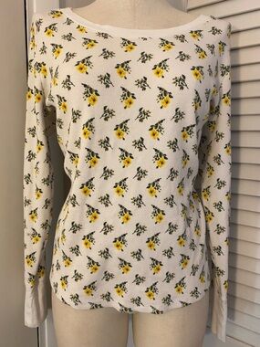 Victoria's Secret White Thermal Top with Yellow Floral Print- Size Large